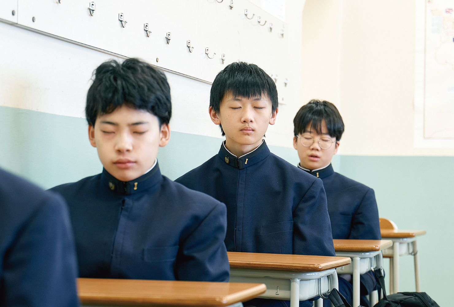 授業の始めに設けられる「黙想」の時間