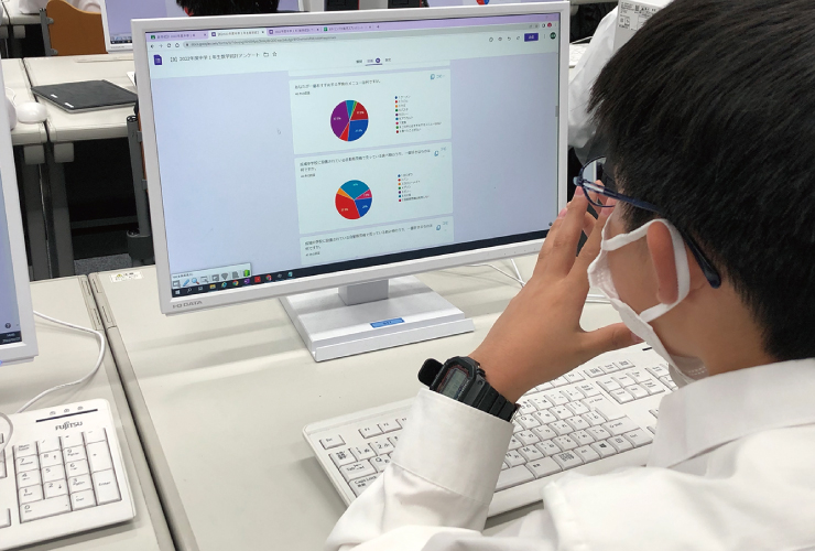 「数学統計」は高校での「情報」を前提に設置されている