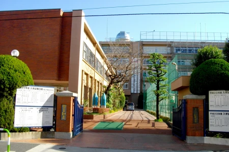 駿台学園中学校の画像